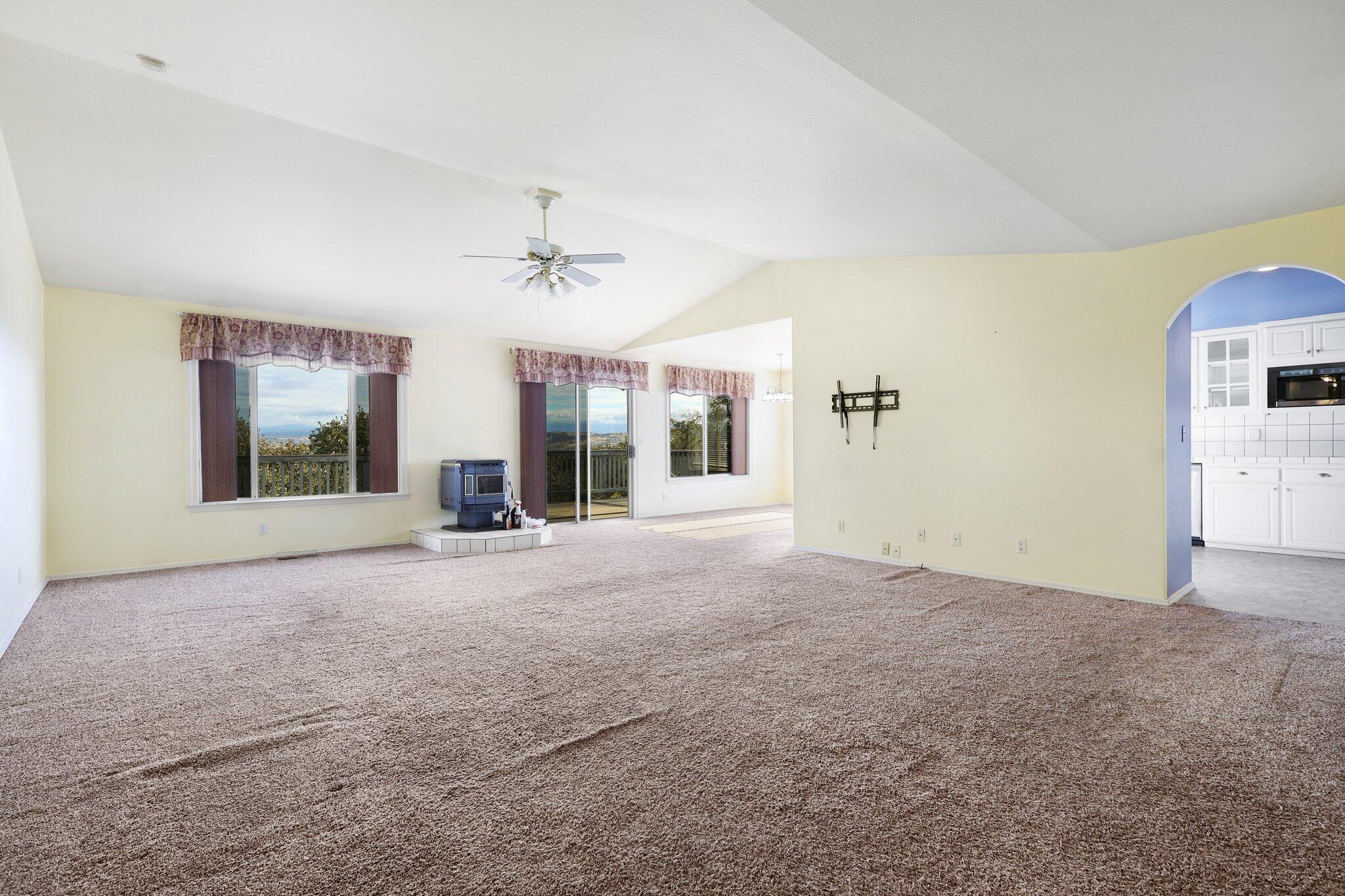 property viewer photo 3