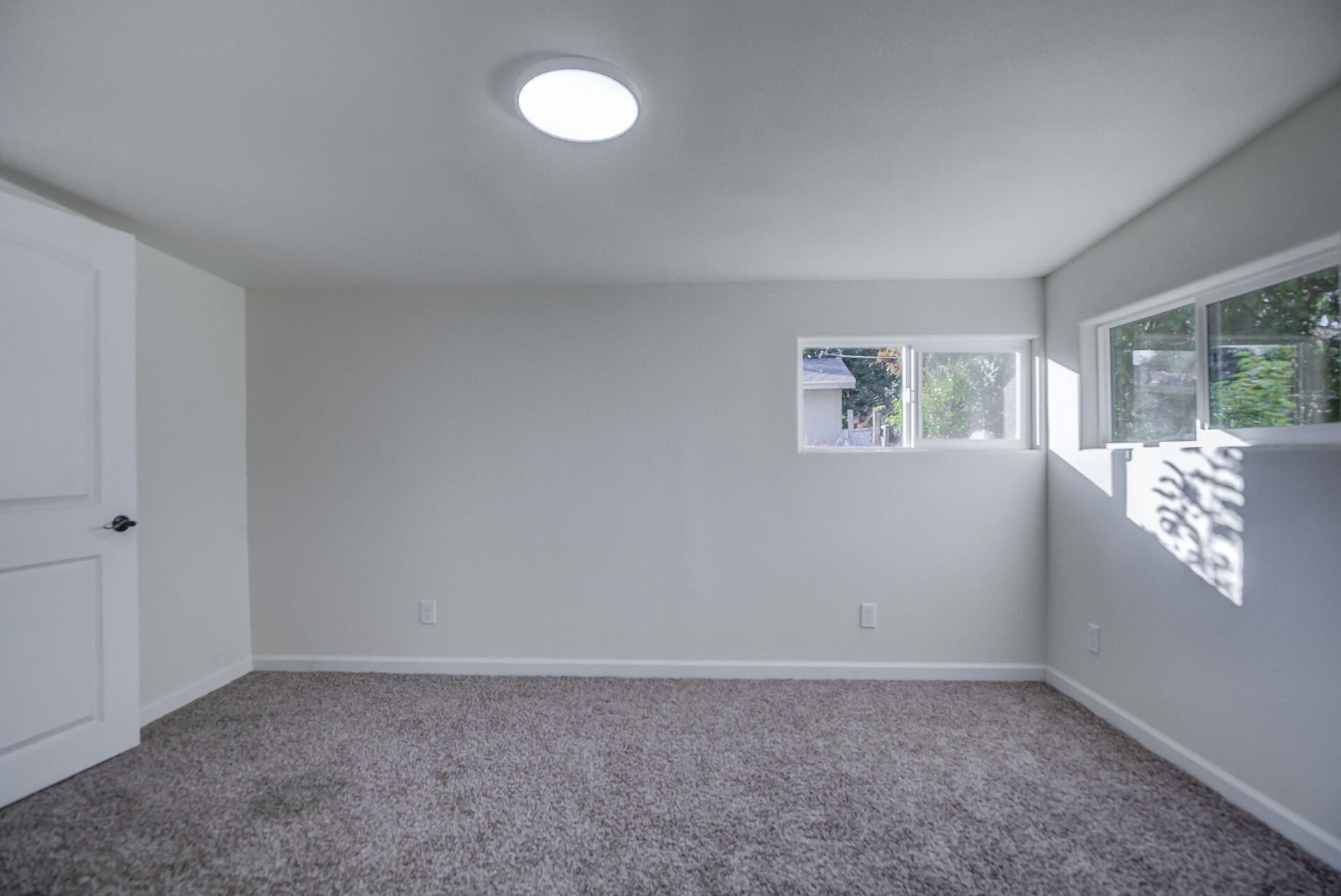 property viewer photo 12