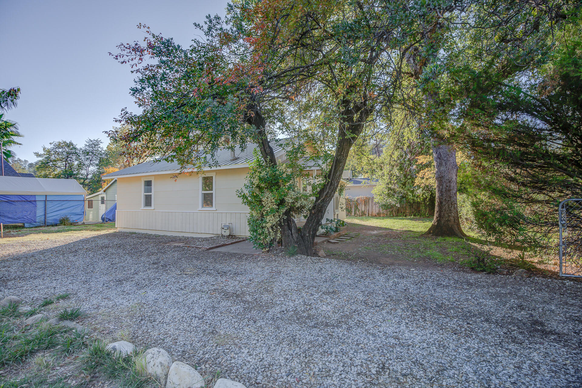 property viewer photo 17