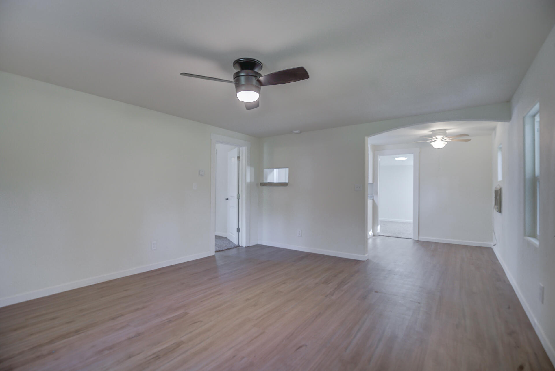 property viewer photo 2