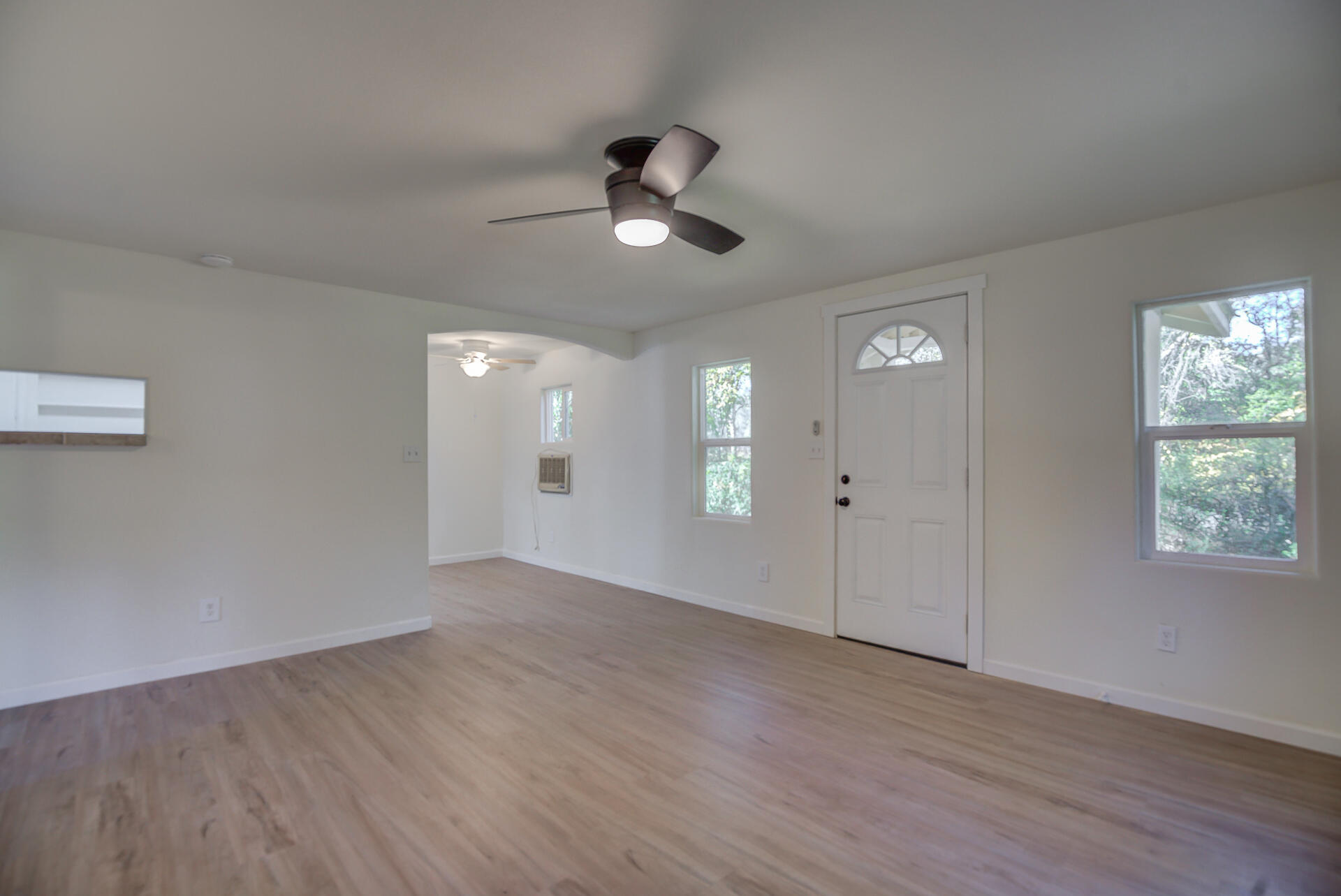 property viewer photo 3
