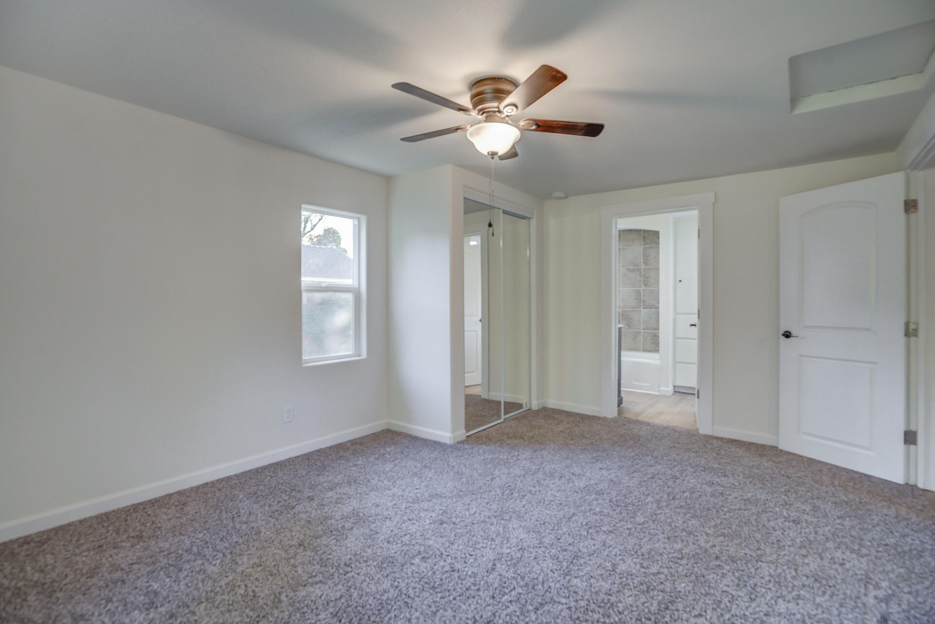 property viewer photo 9