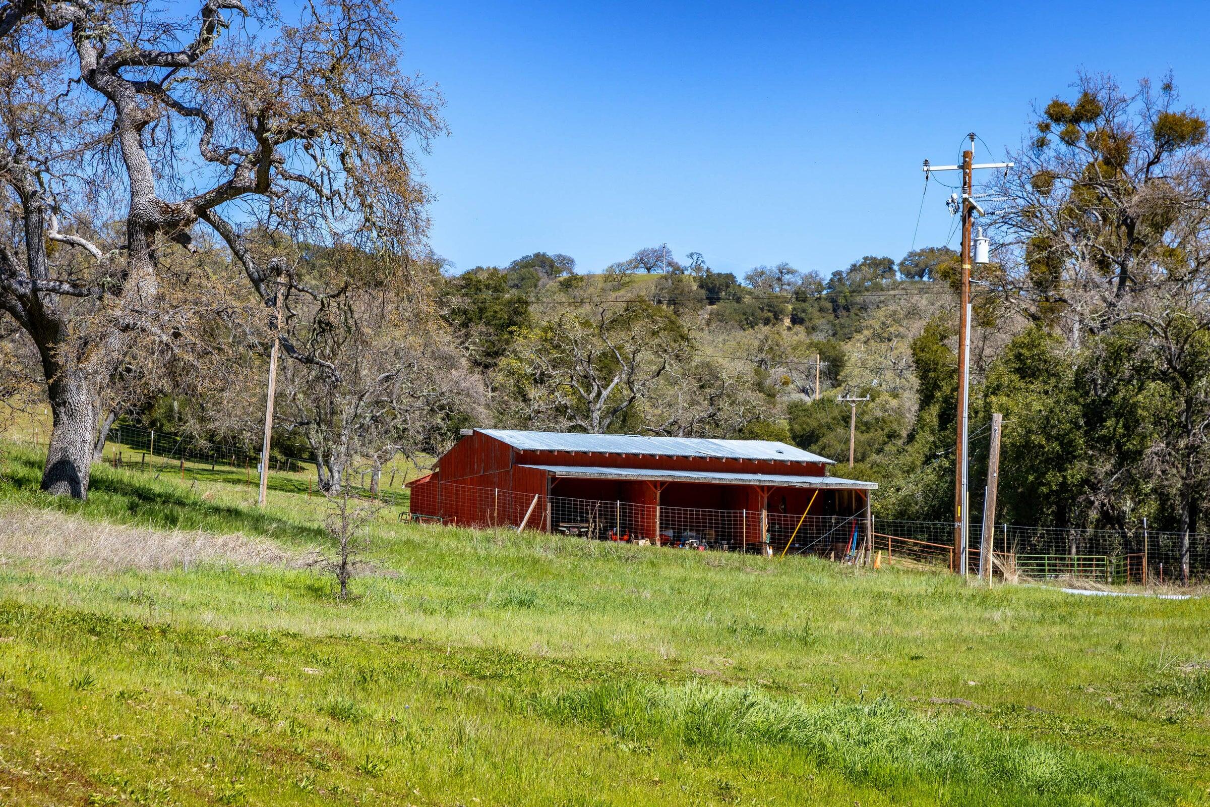main property photo 7
