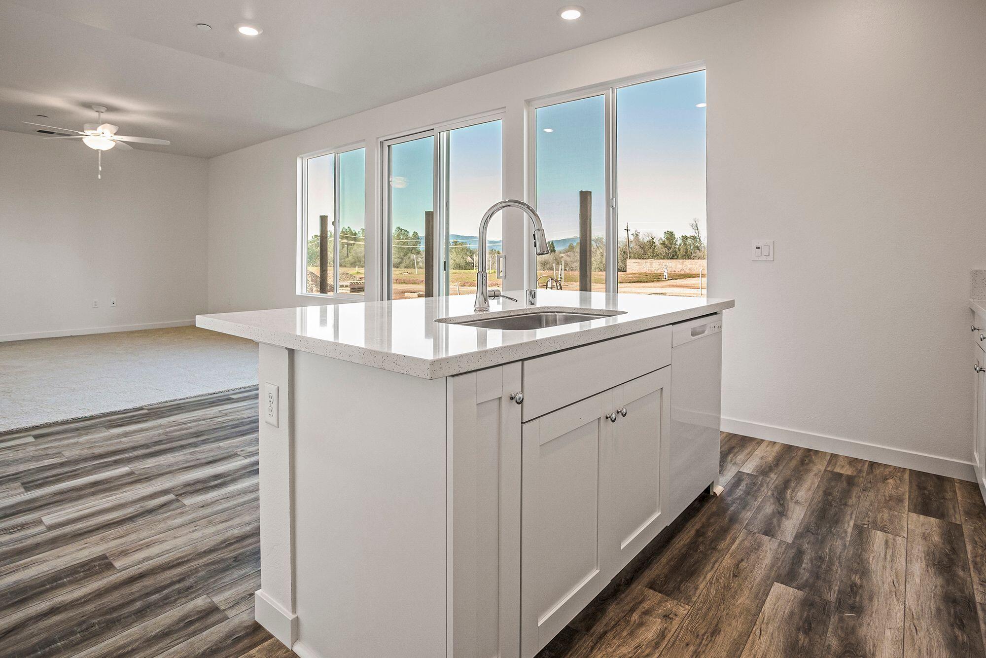 property viewer photo 13