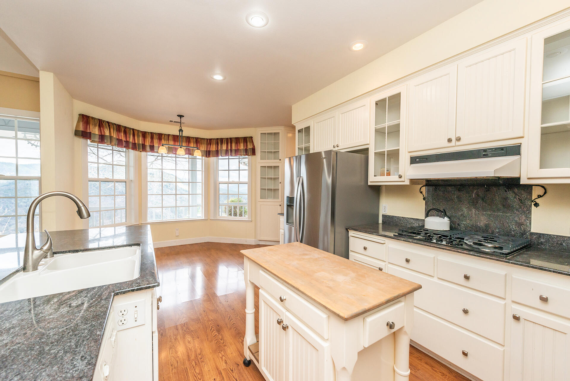 property viewer photo 20