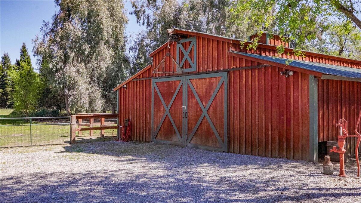 main property photo 100