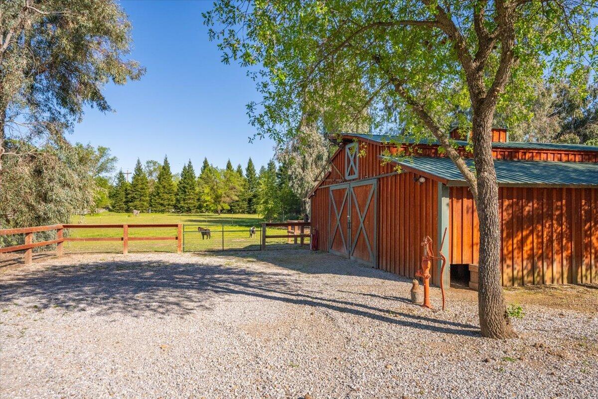 main property photo 102