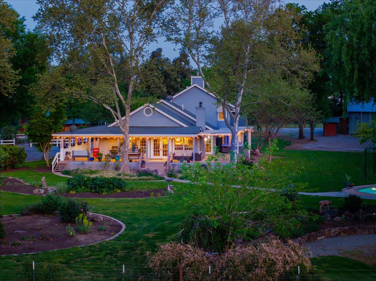 main property photo 14