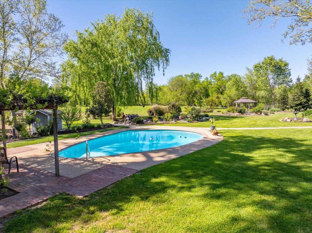 main property photo 59
