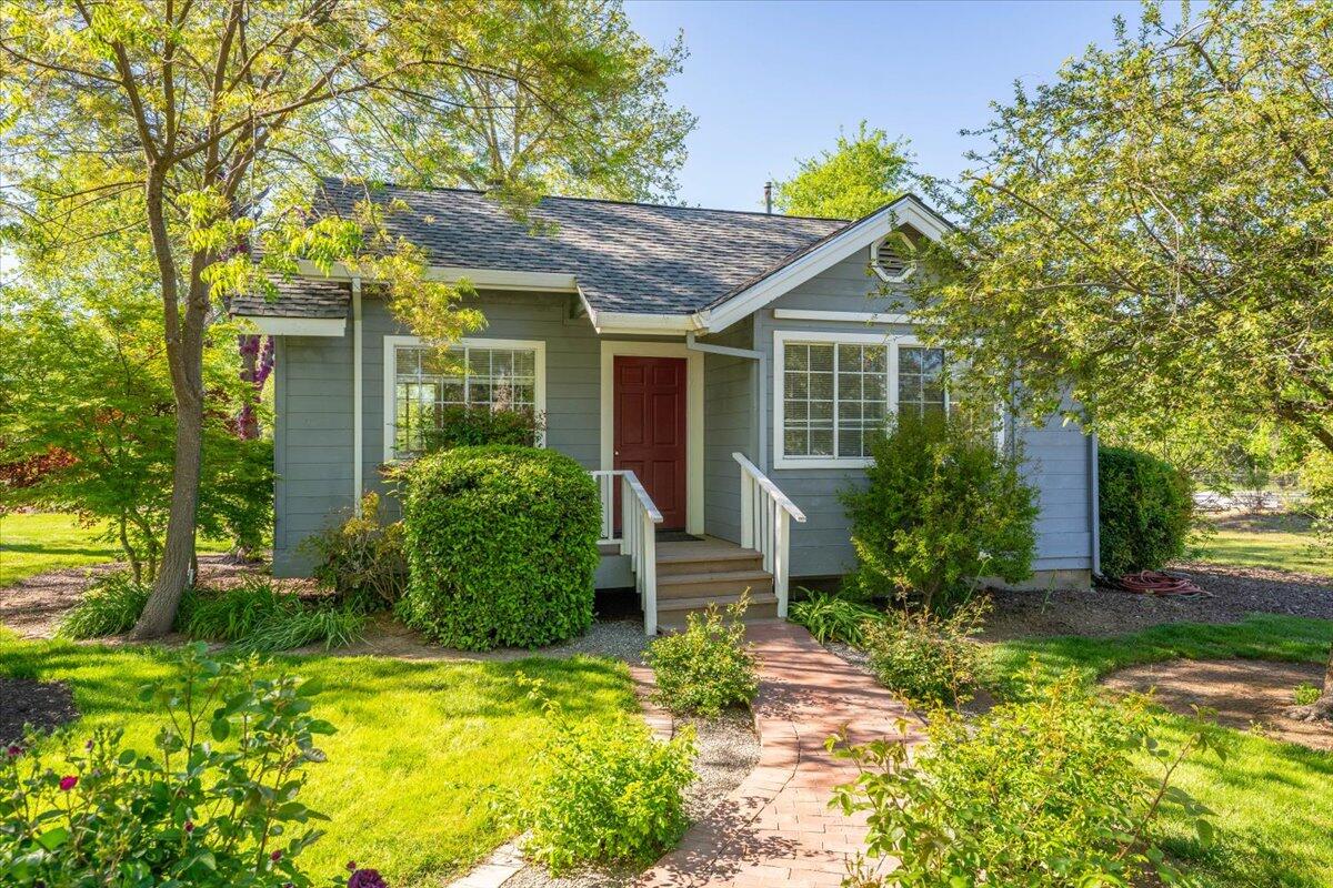 main property photo 84
