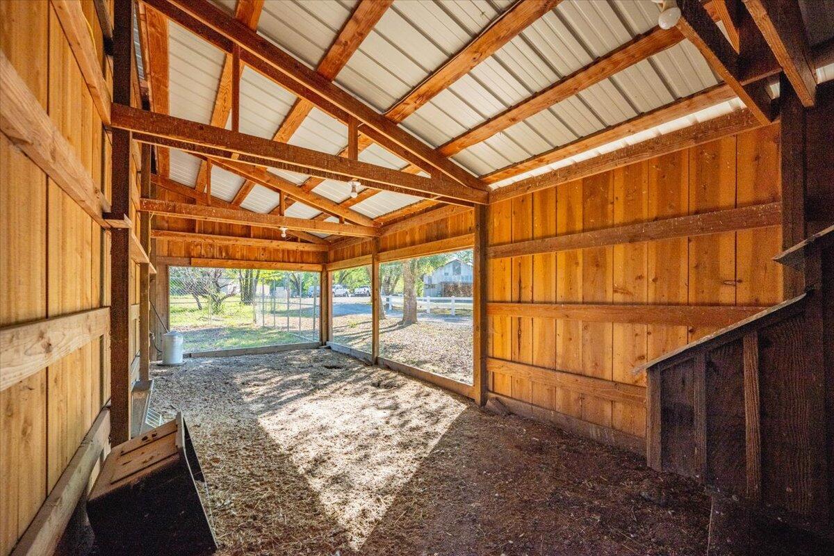 main property photo 98