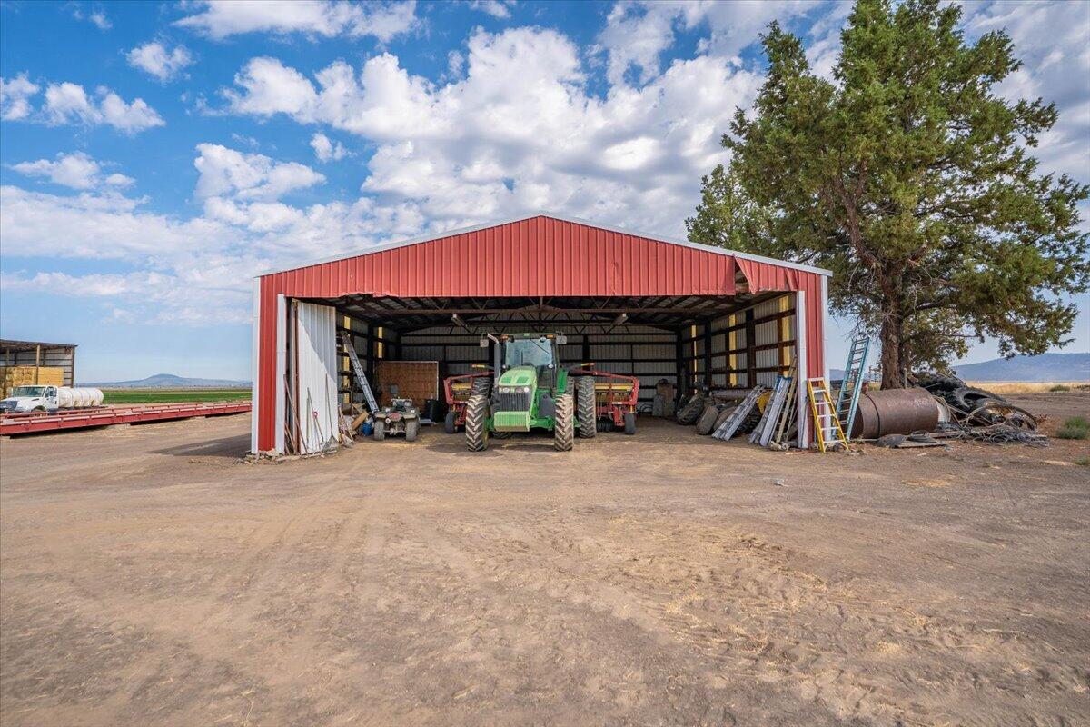 main property photo 114
