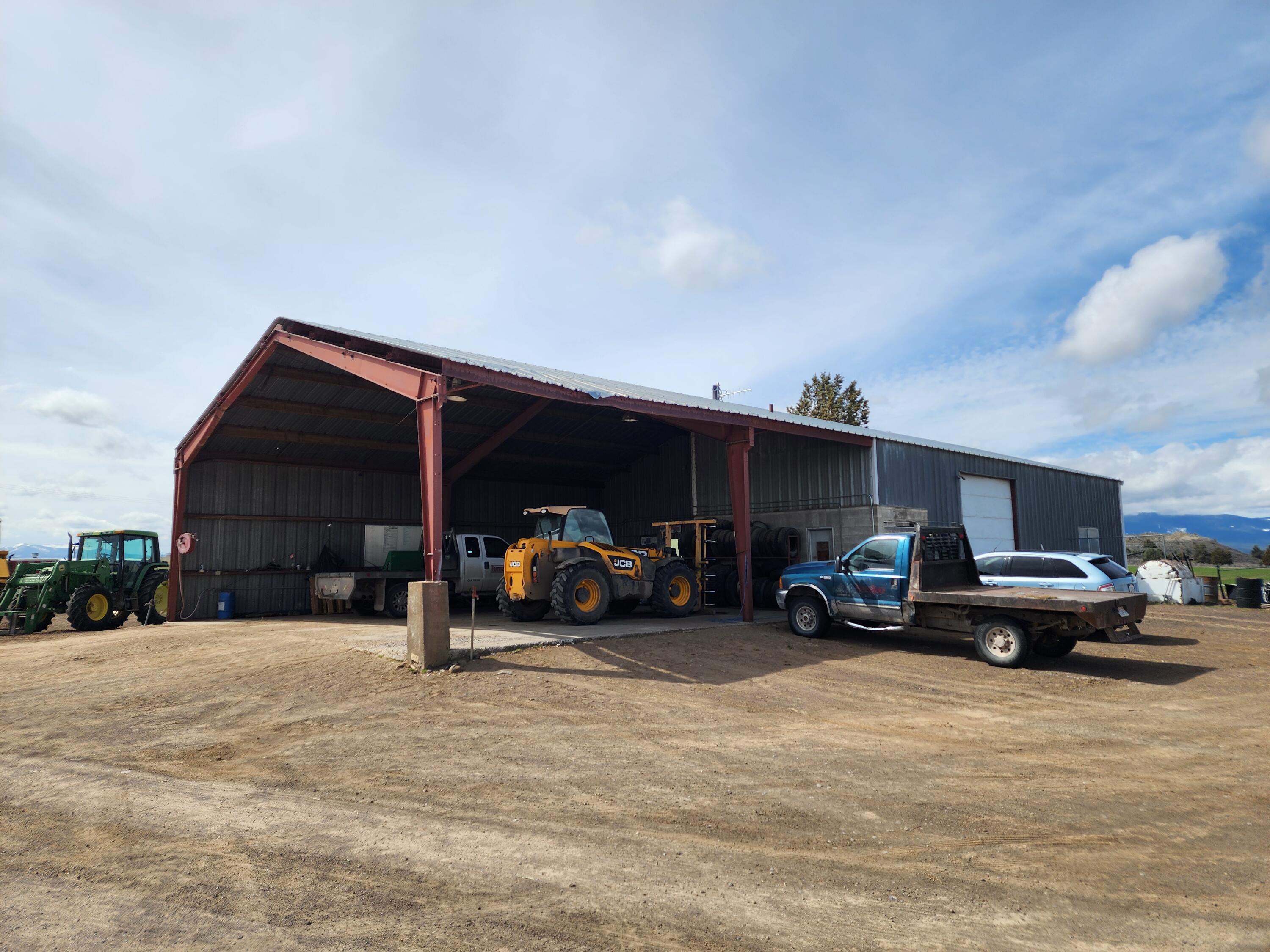 main property photo 16