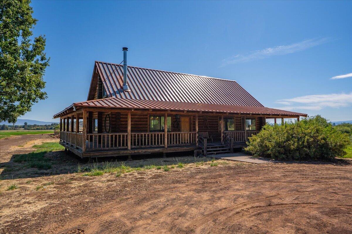 main property photo 44