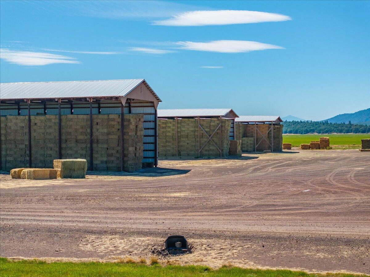 main property photo 77