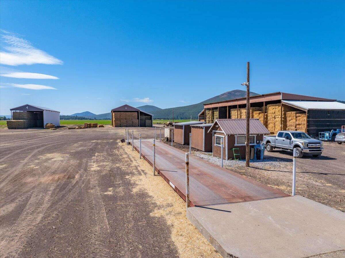 main property photo 81