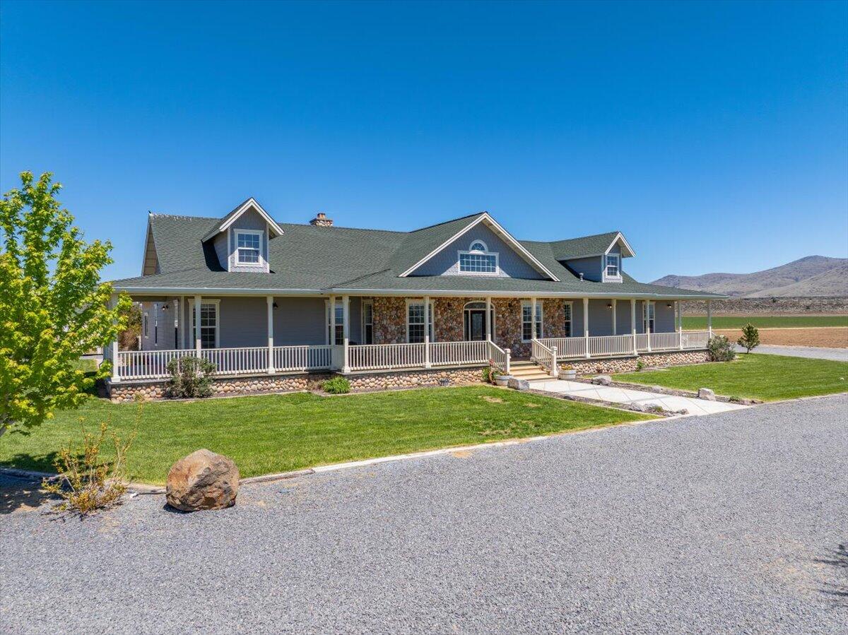 main property photo 12