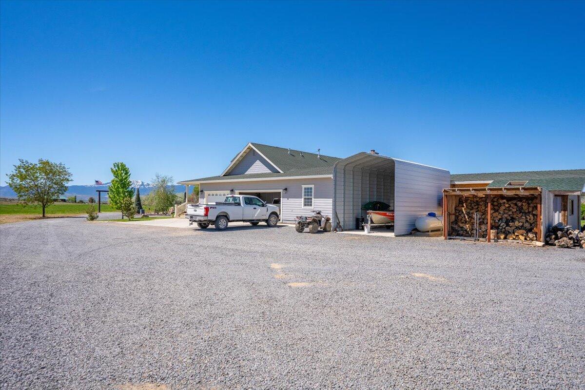 main property photo 76