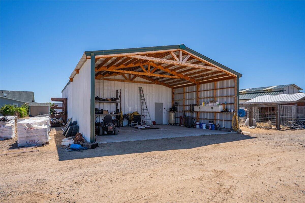 main property photo 87