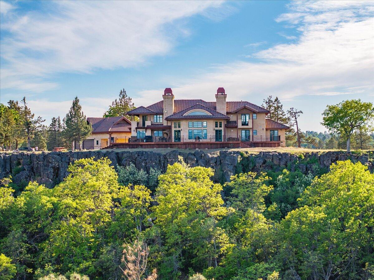 main property photo 109