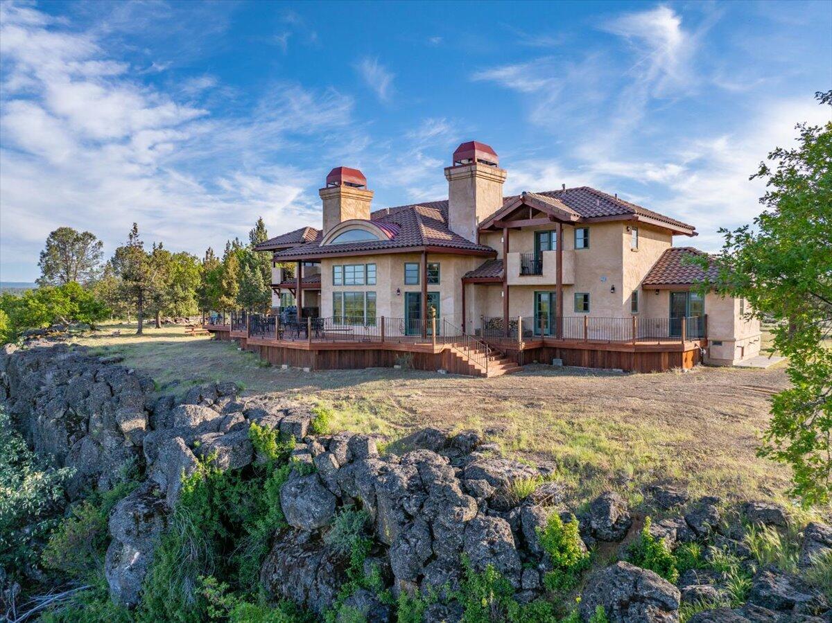 main property photo 111