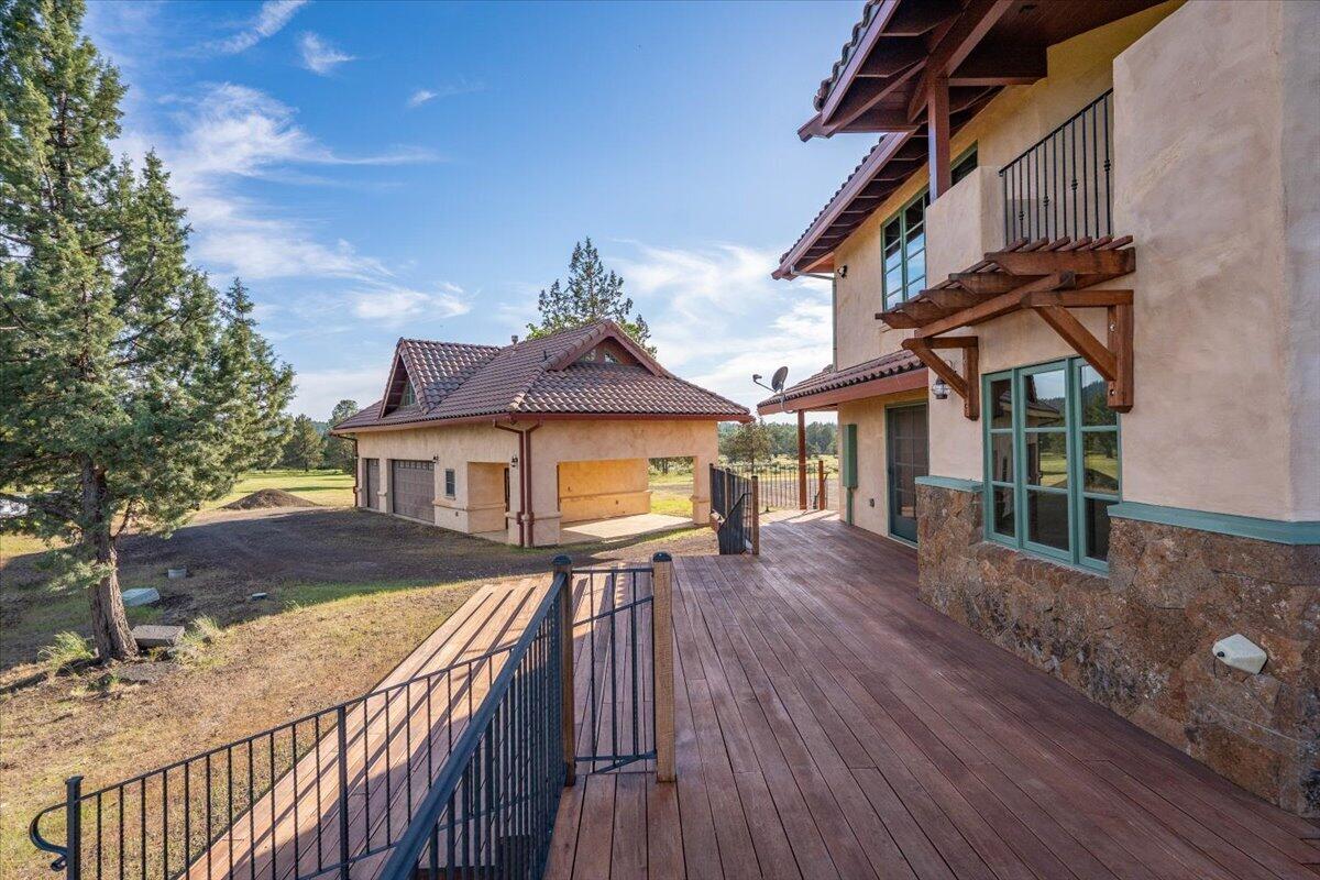 main property photo 79
