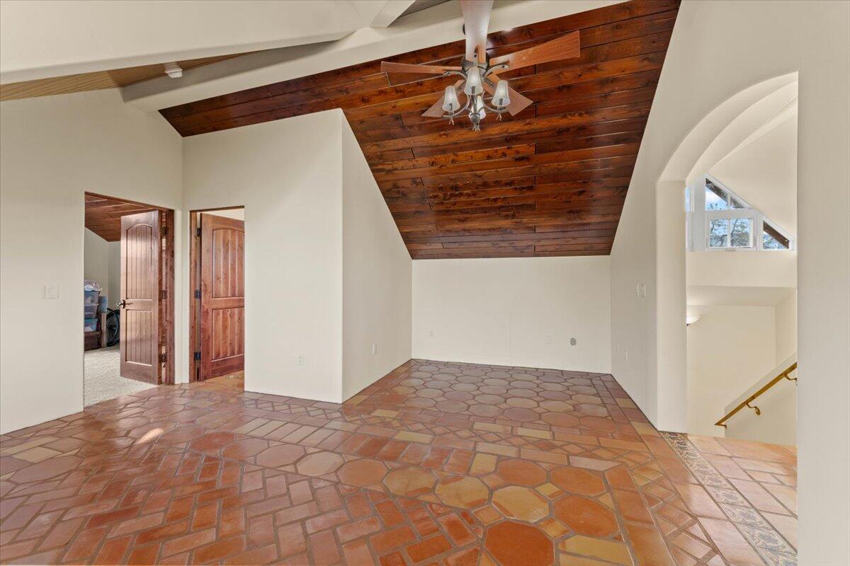main property photo 87