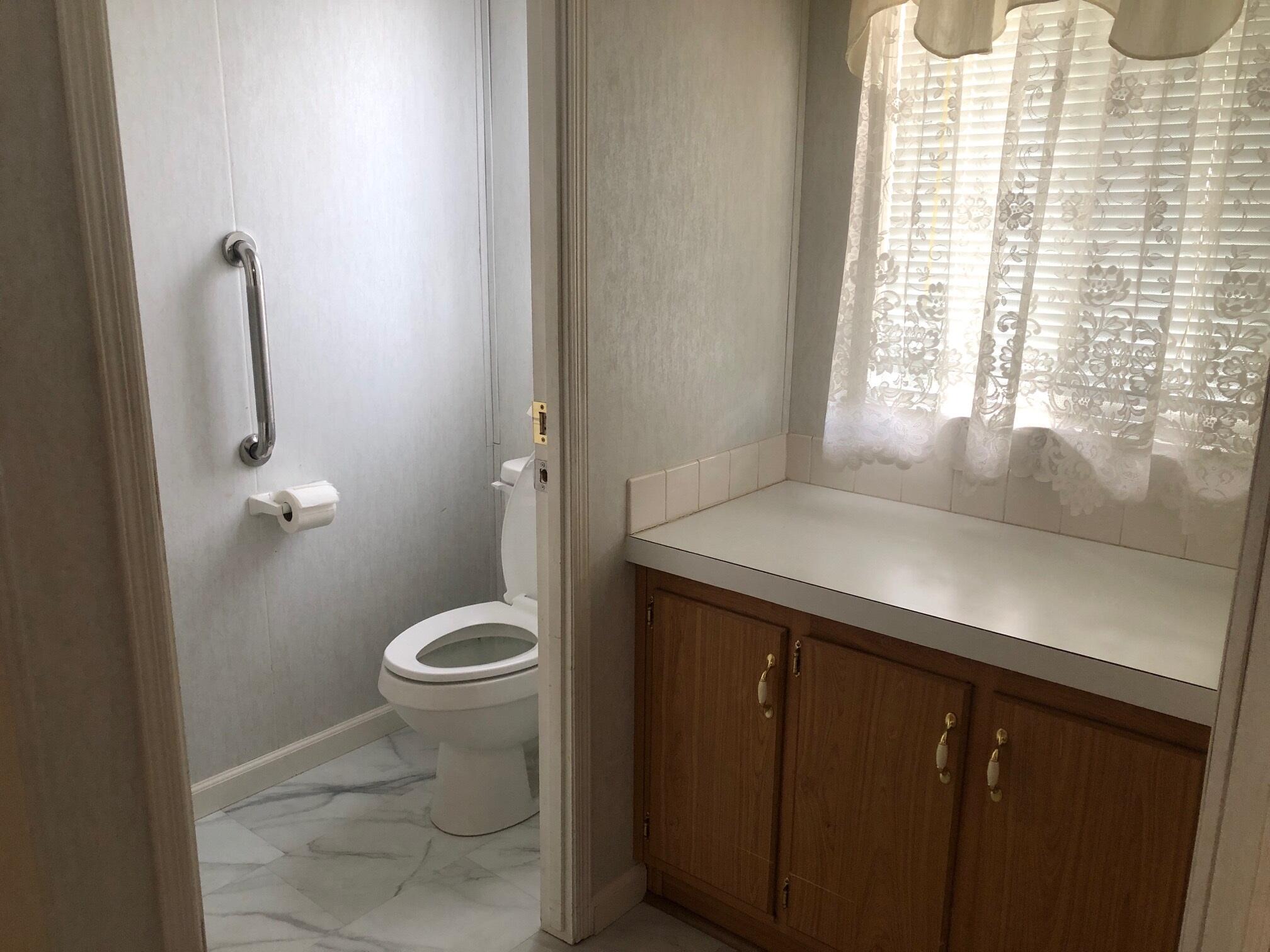 property viewer photo 7
