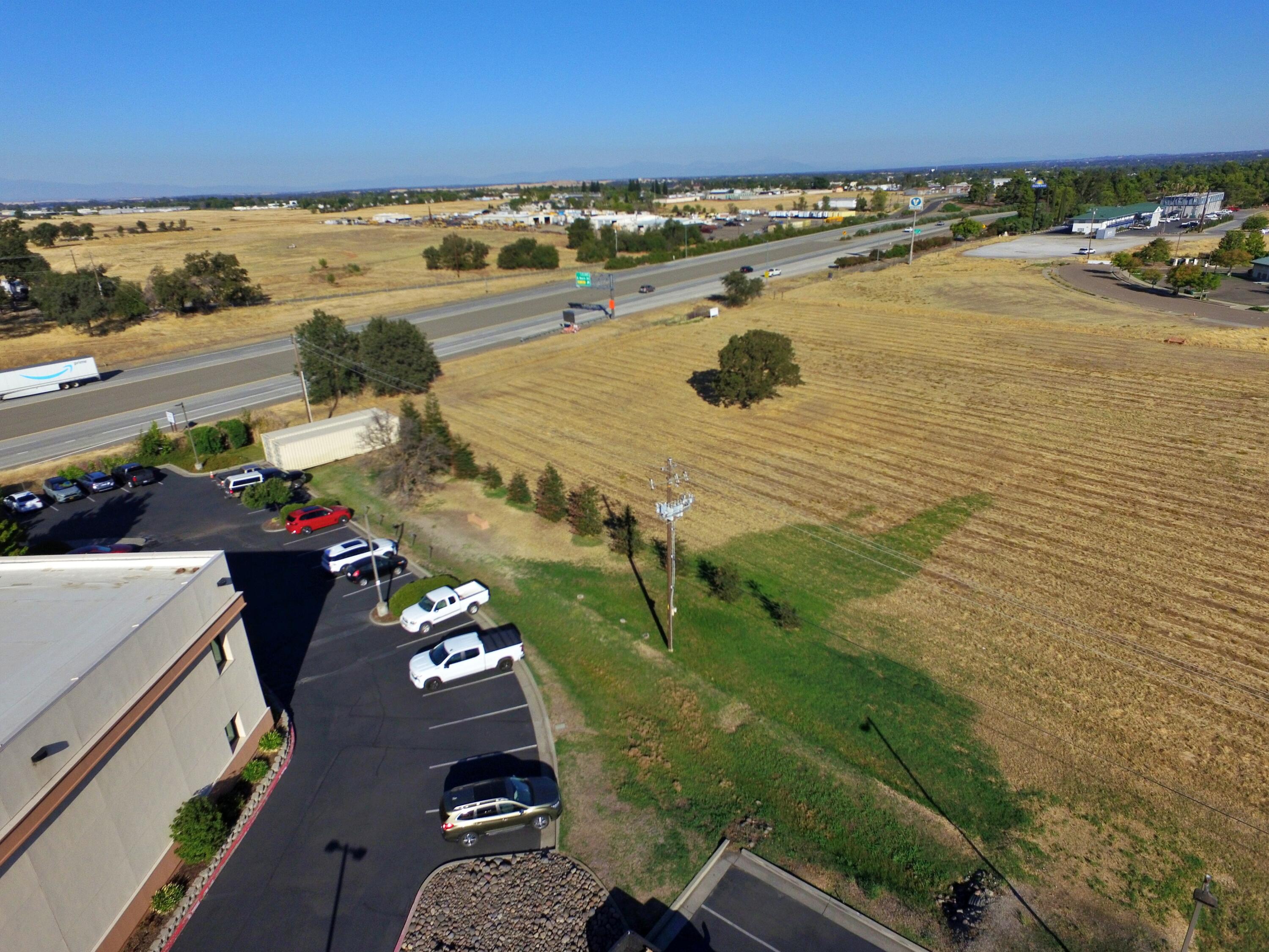 main property photo 12