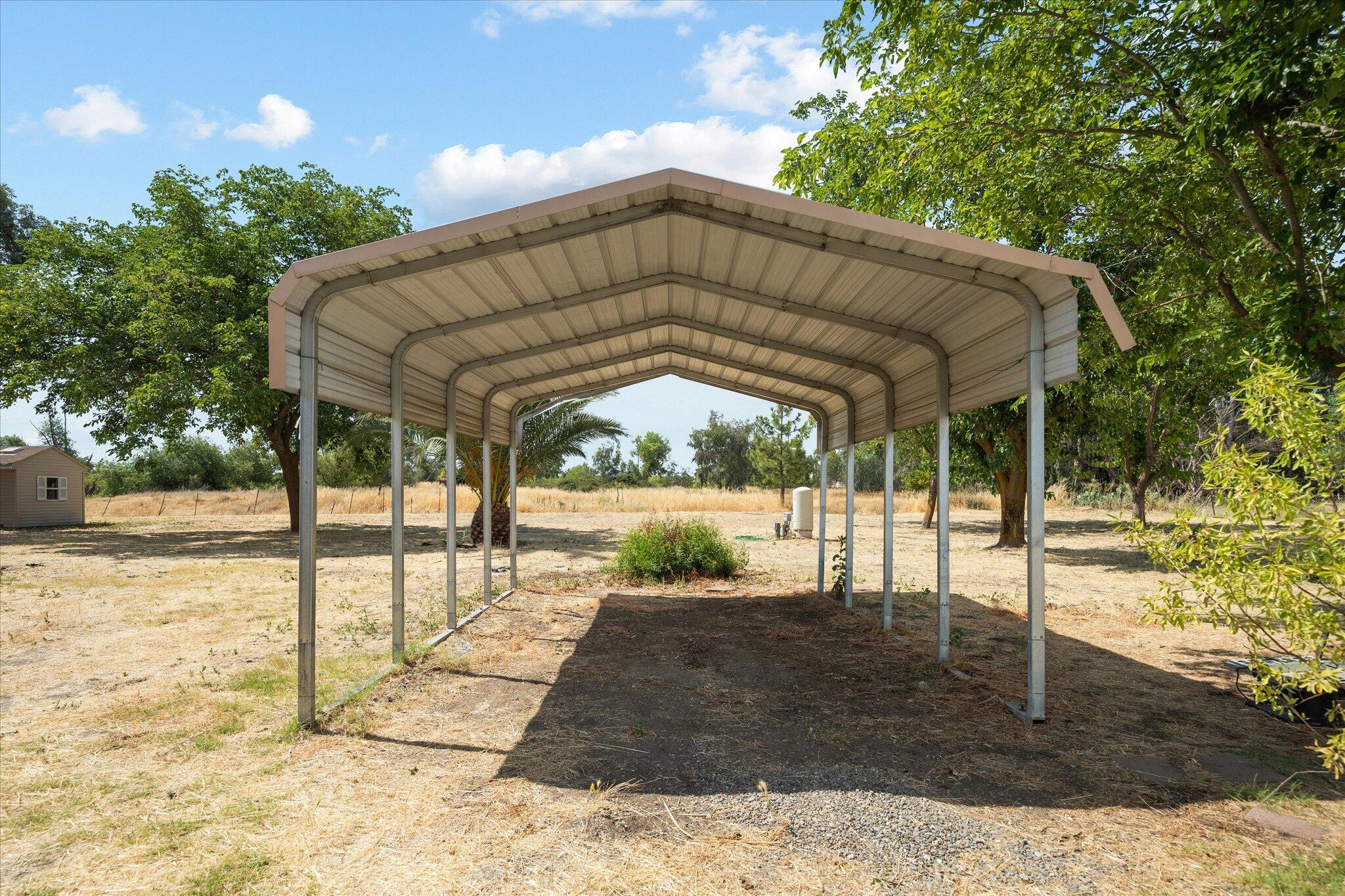 main property photo 26