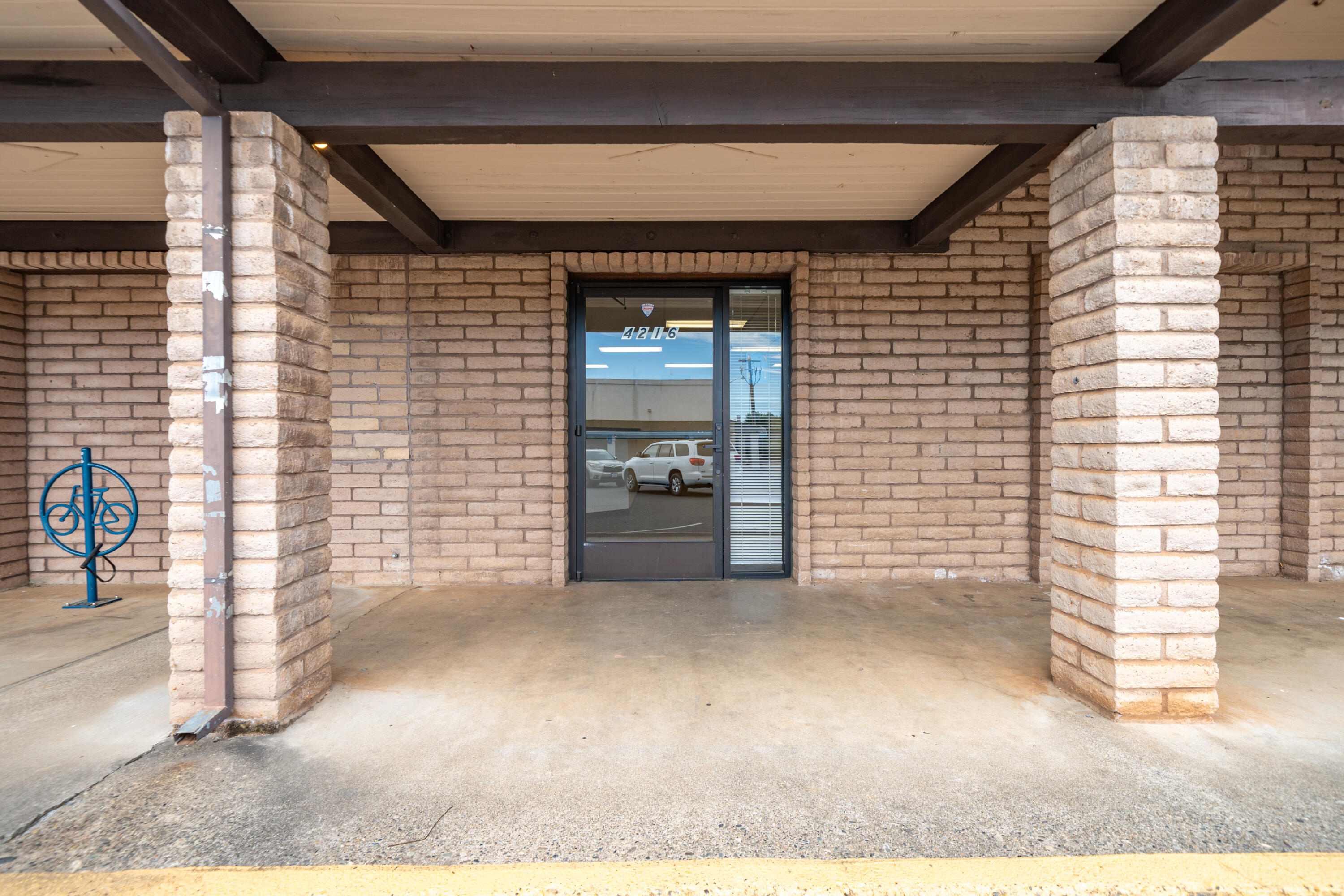 main property photo 7