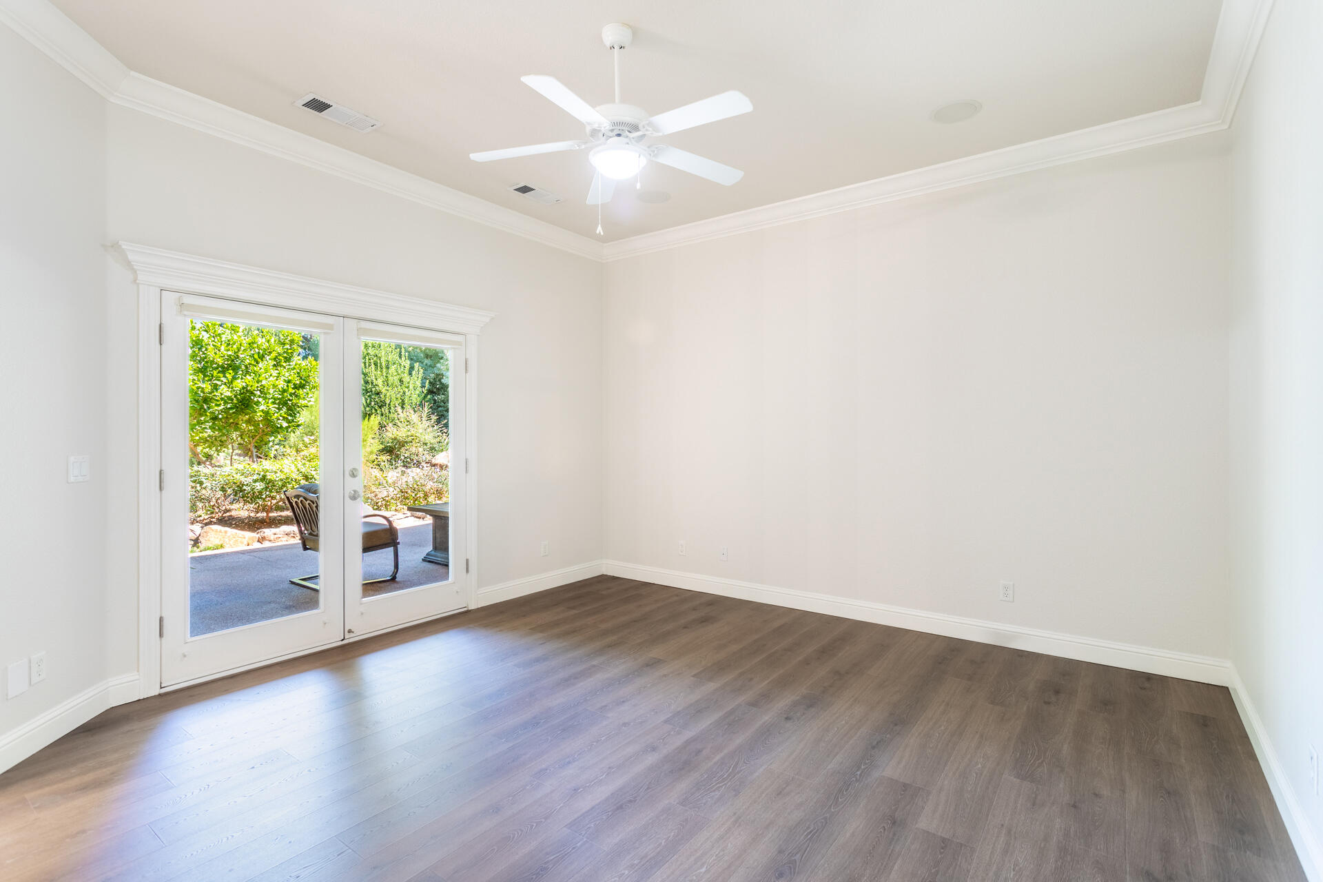 property viewer photo 17