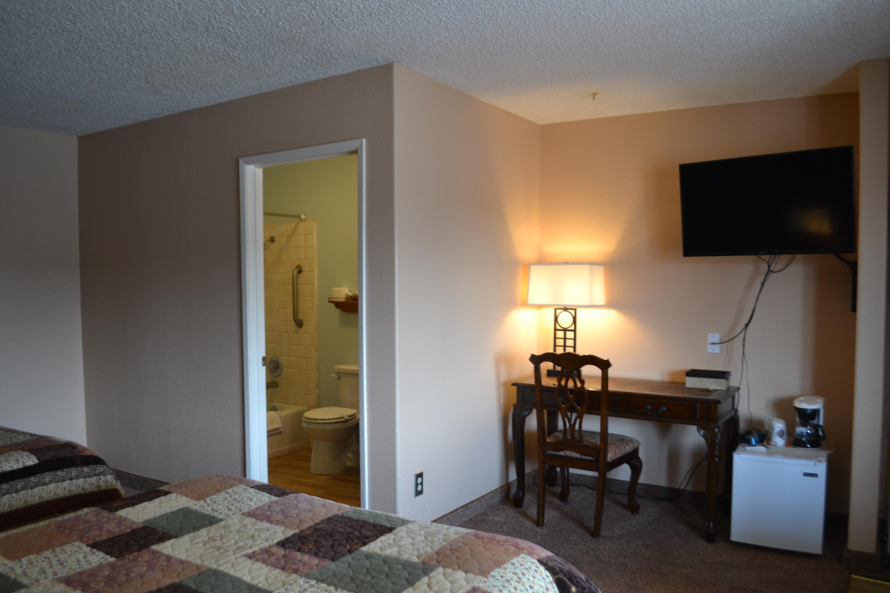 main property photo 34