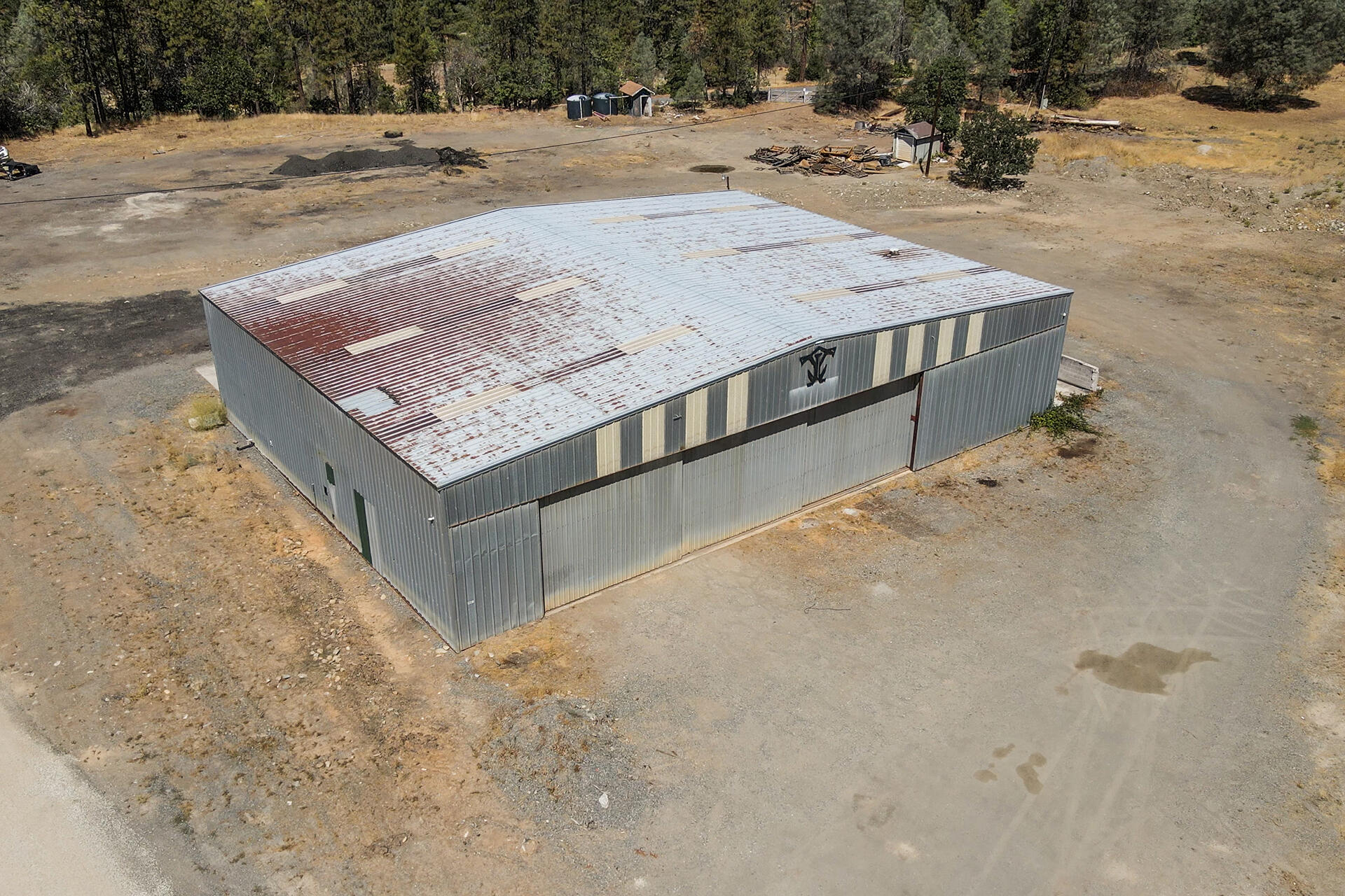main property photo 13