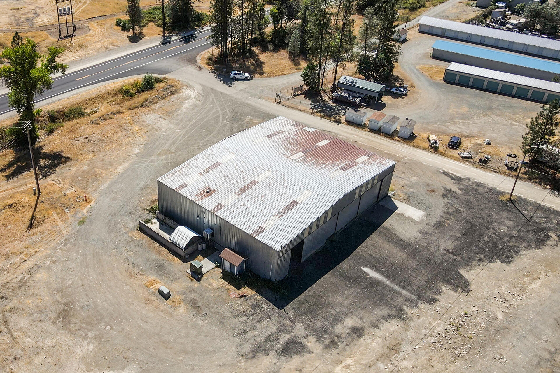 main property photo 15