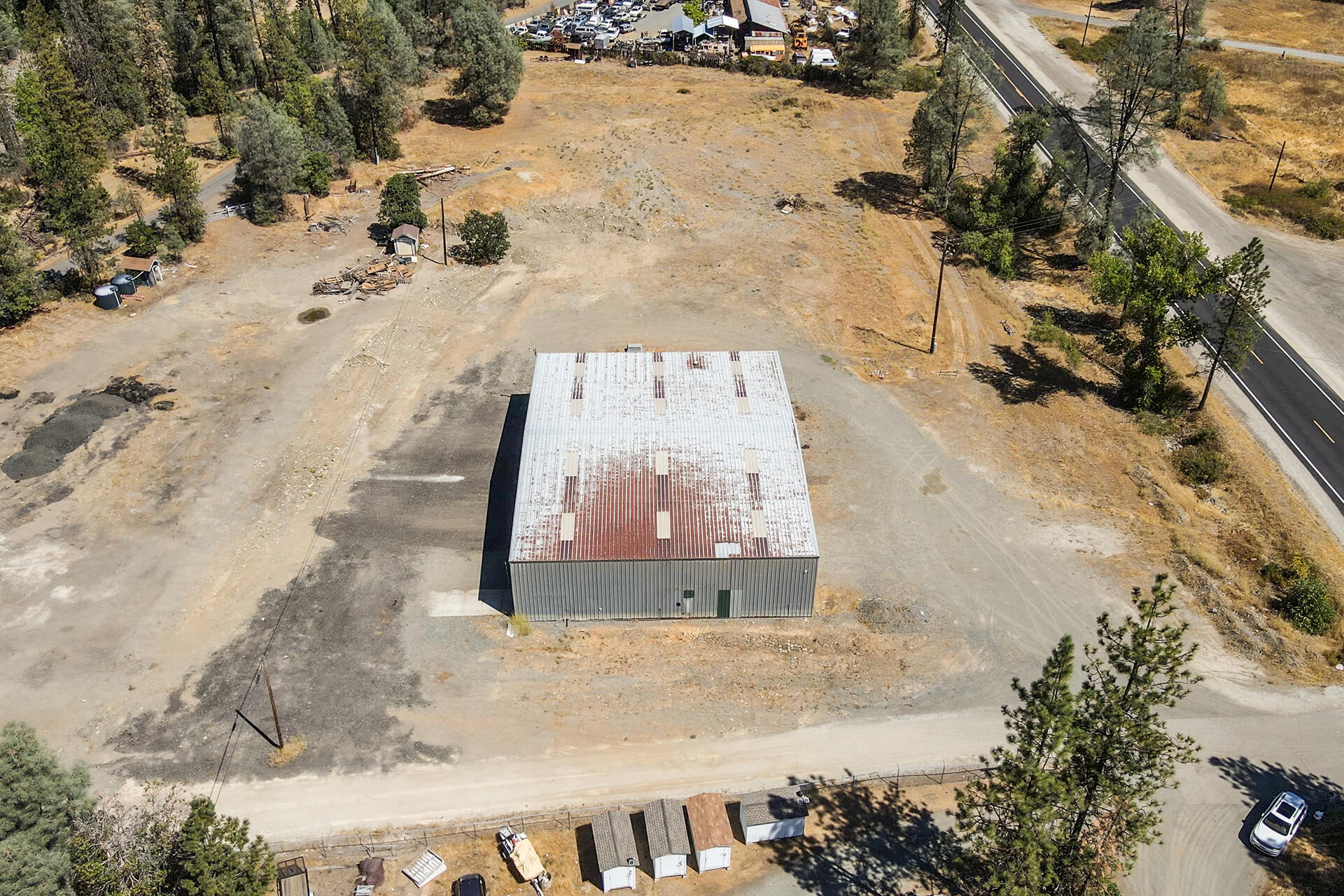 main property photo 16