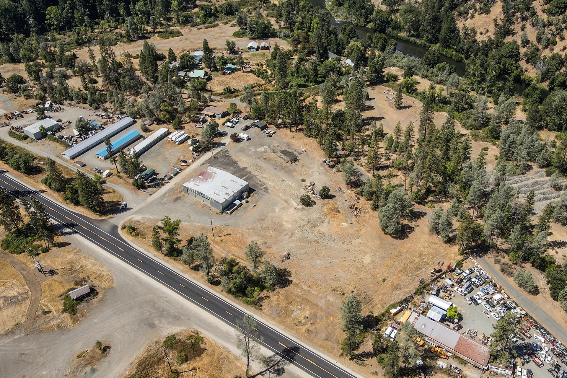 main property photo 19