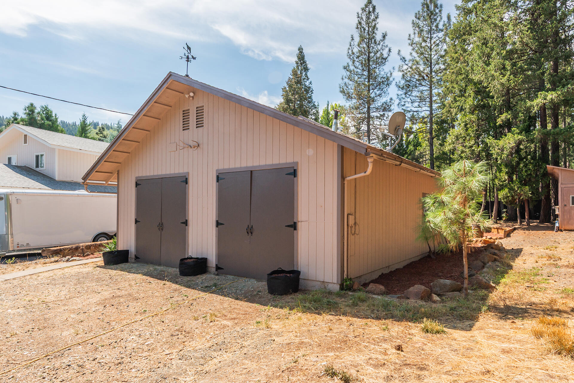 main property photo 61