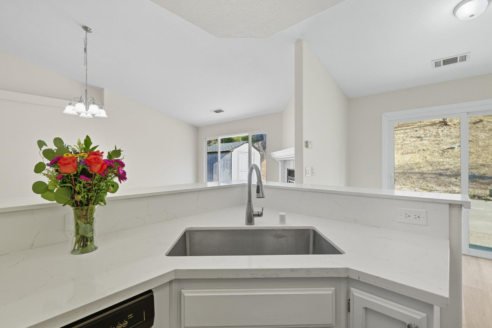 property viewer photo 10
