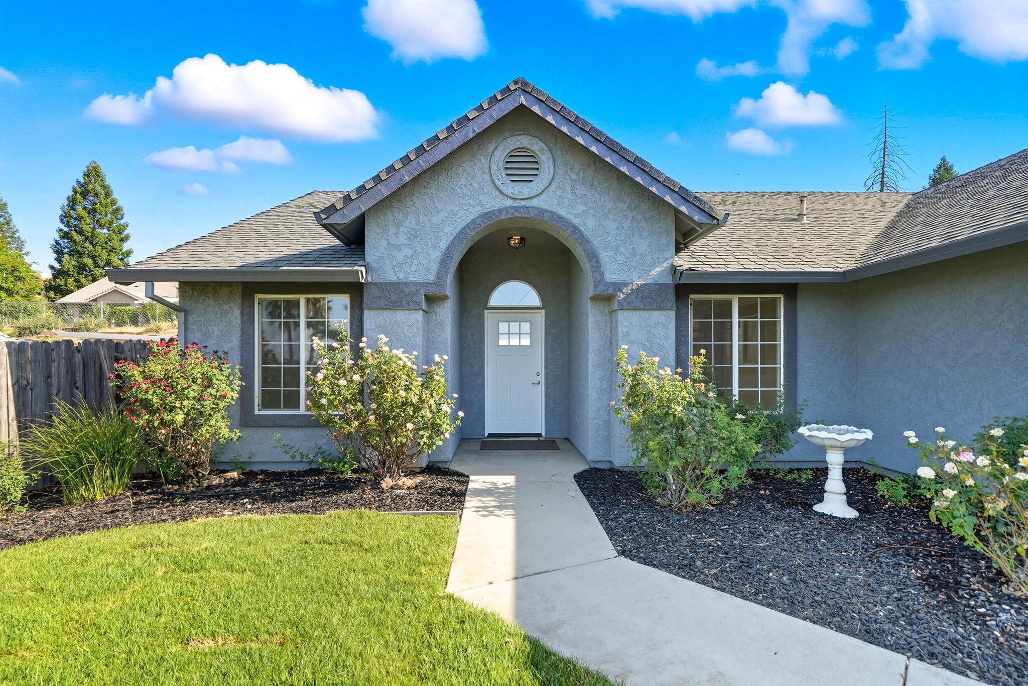 property viewer photo 2