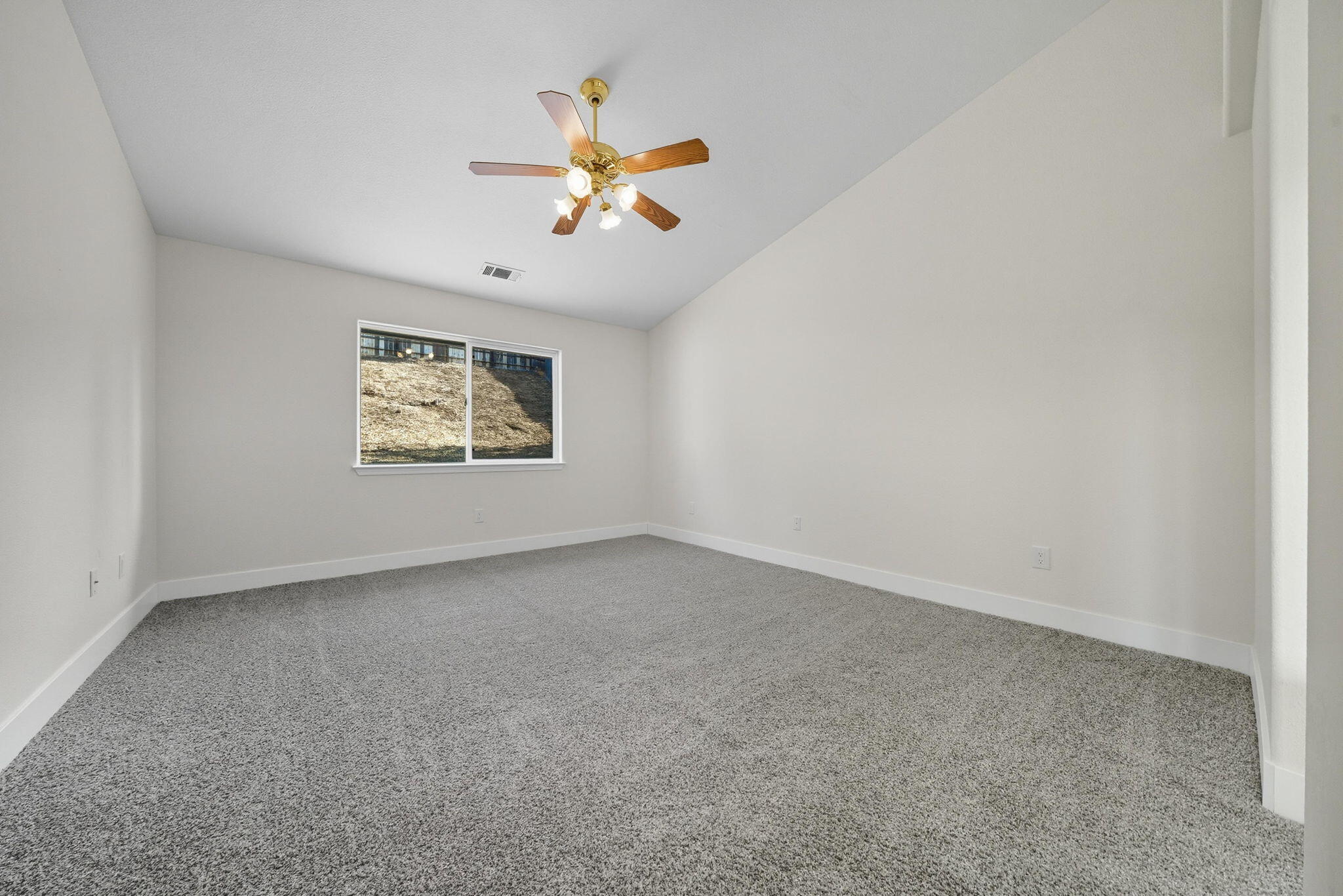 property viewer photo 20