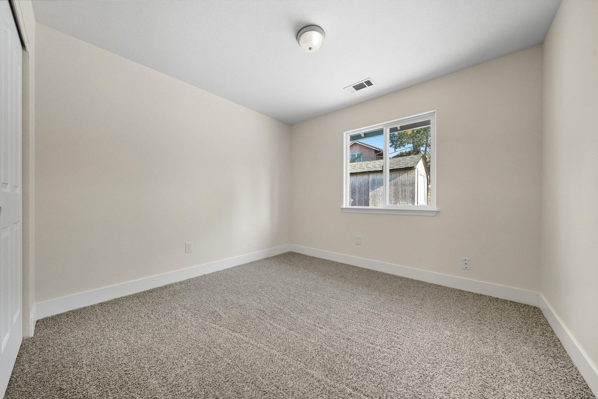 property viewer photo 29