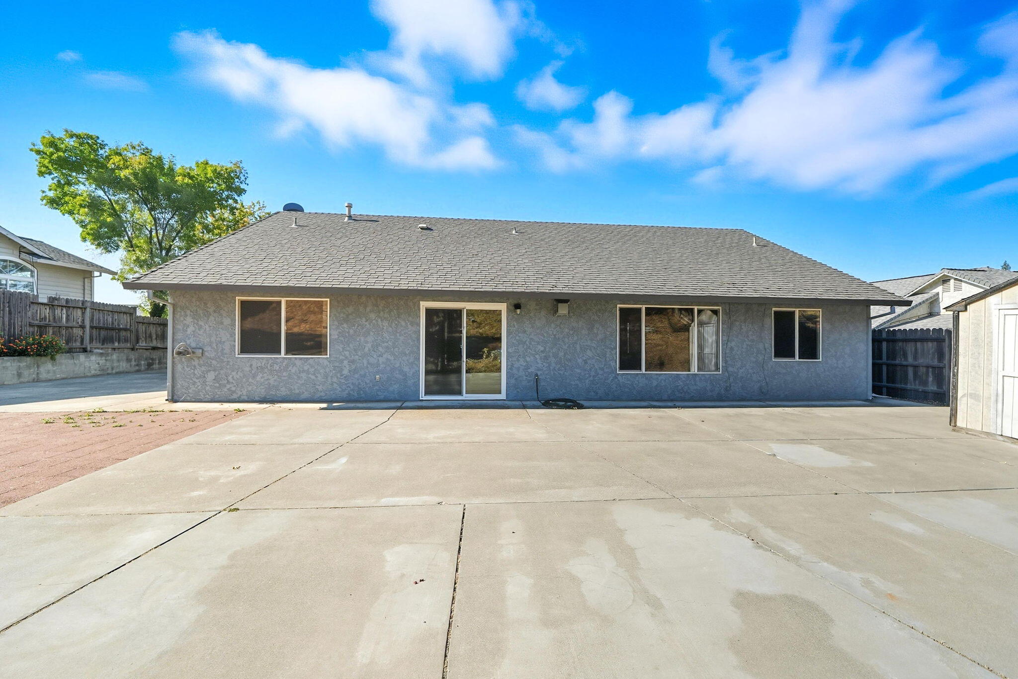 property viewer photo 35