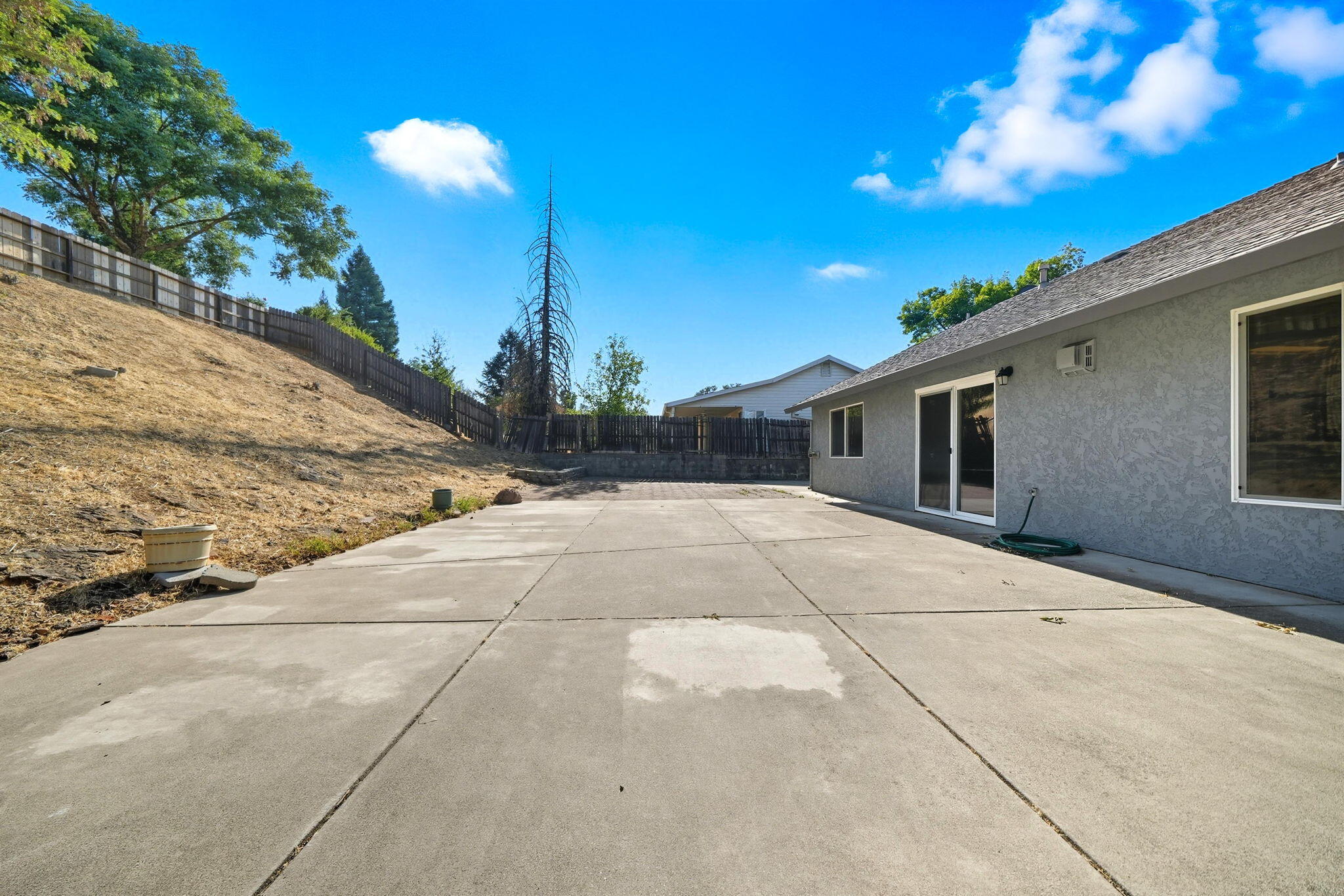 property viewer photo 36