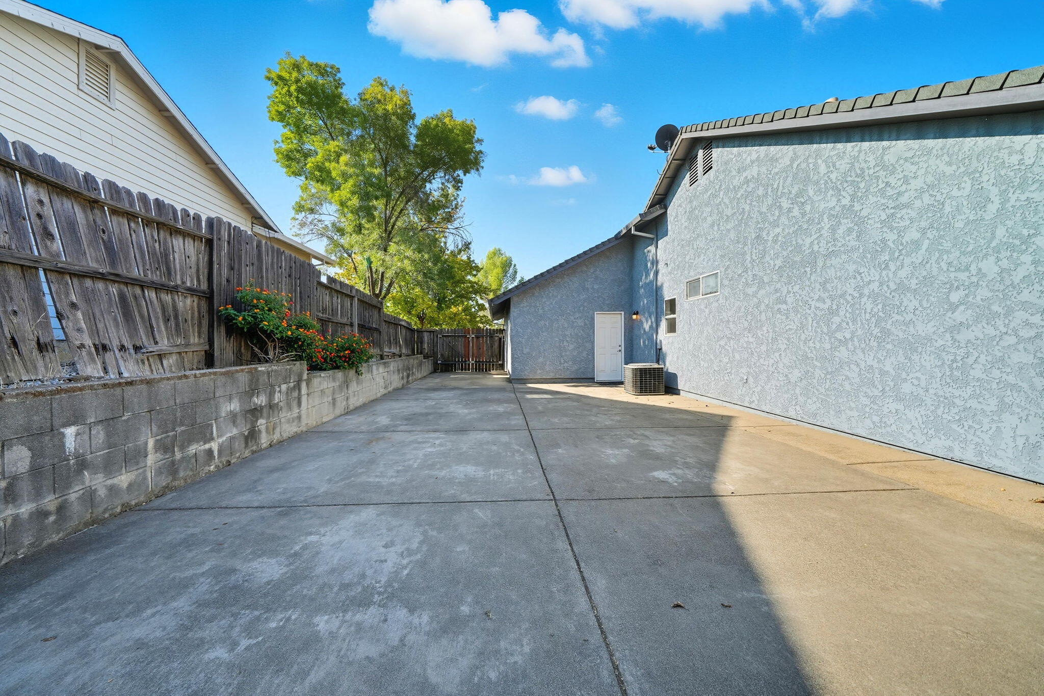 property viewer photo 37