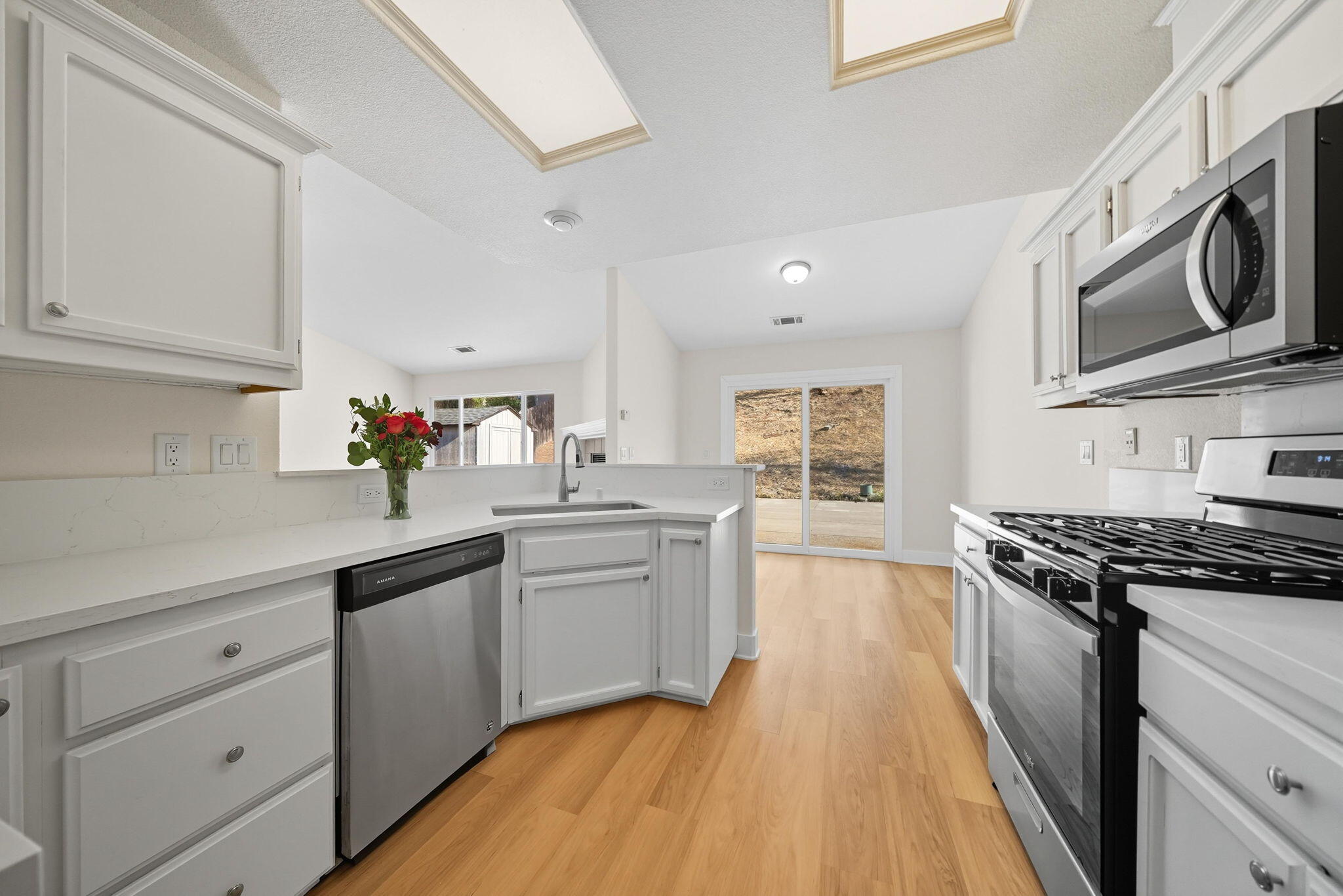 property viewer photo 9