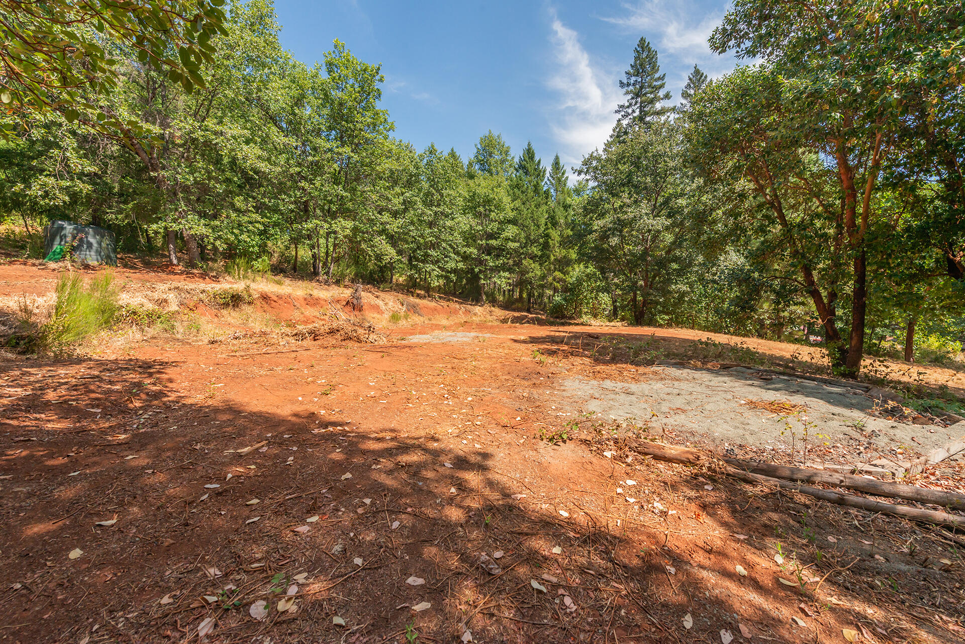 main property photo 25