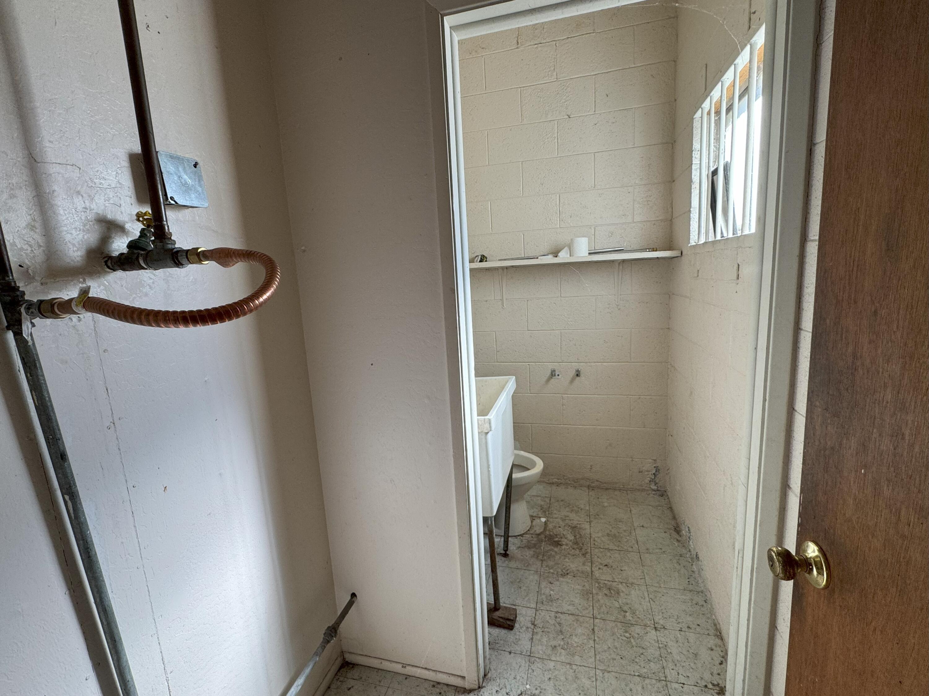 main property photo 12