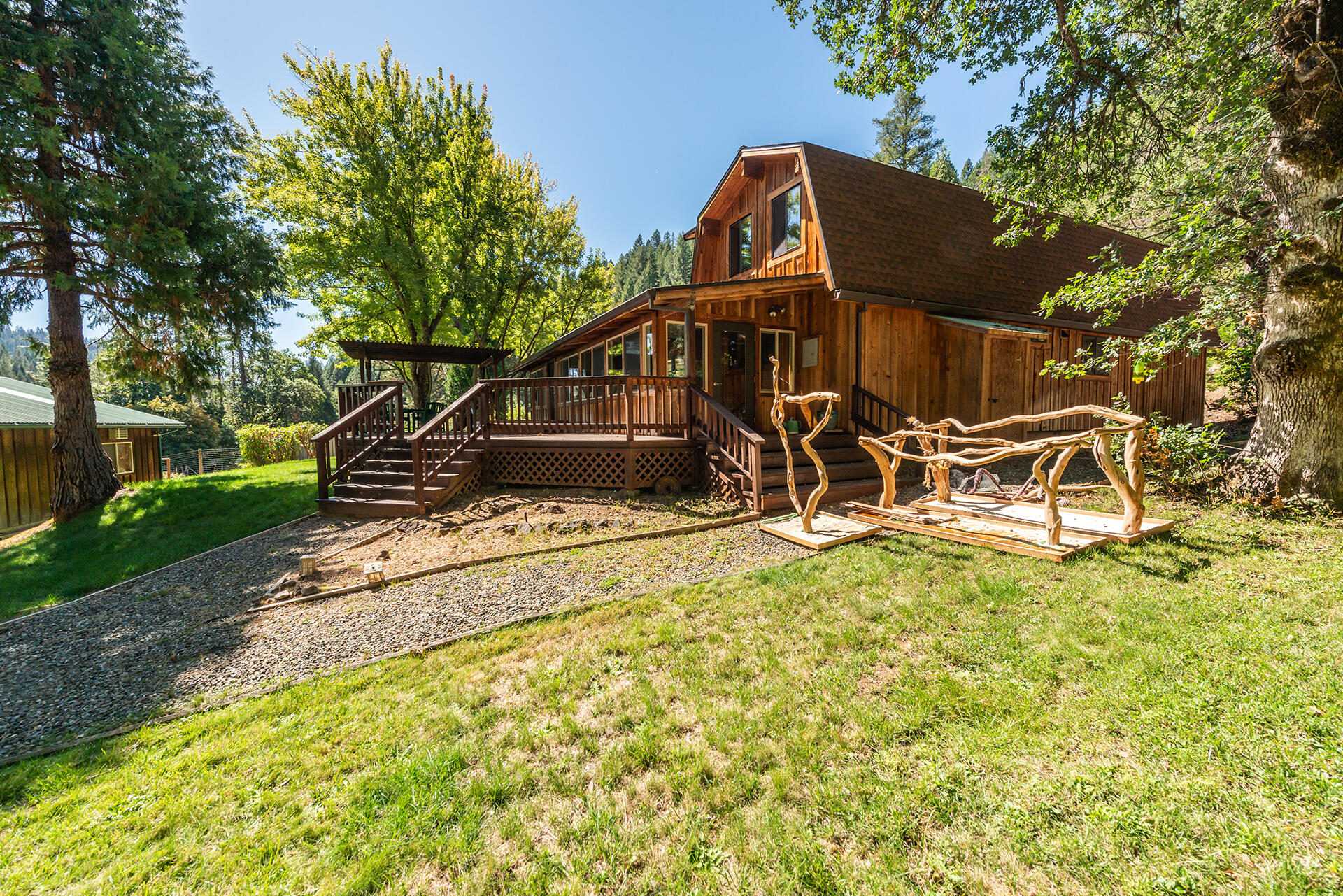 main property photo 64
