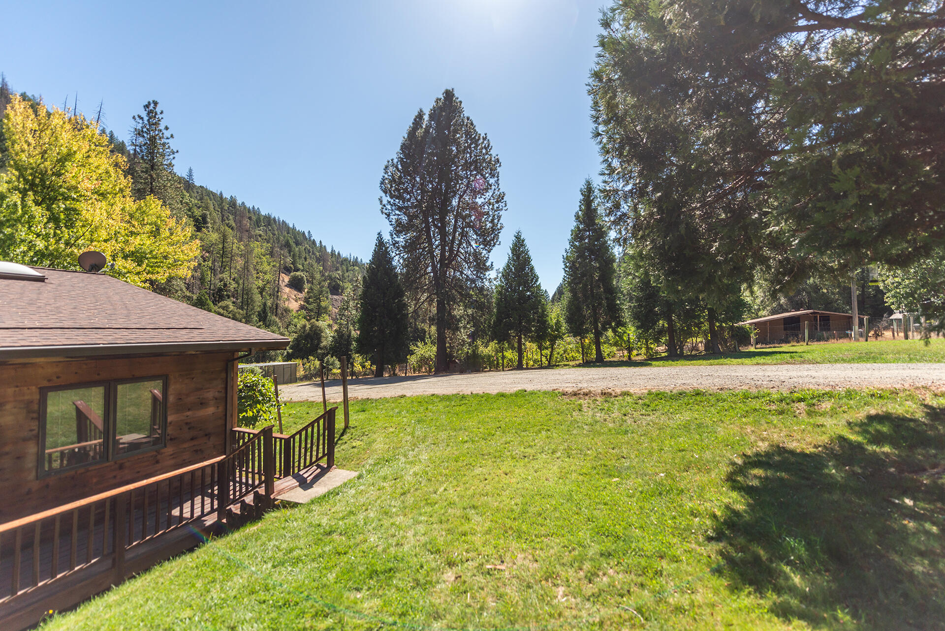 main property photo 78